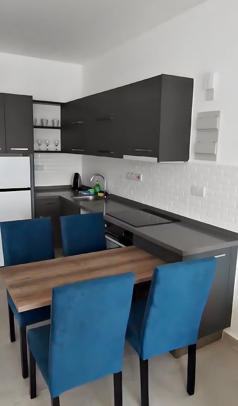 Kitchen with bar seating